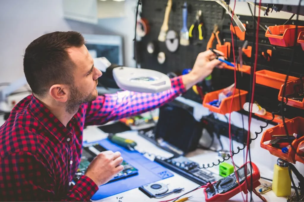 Techlagos Informática: Assistência técnica.